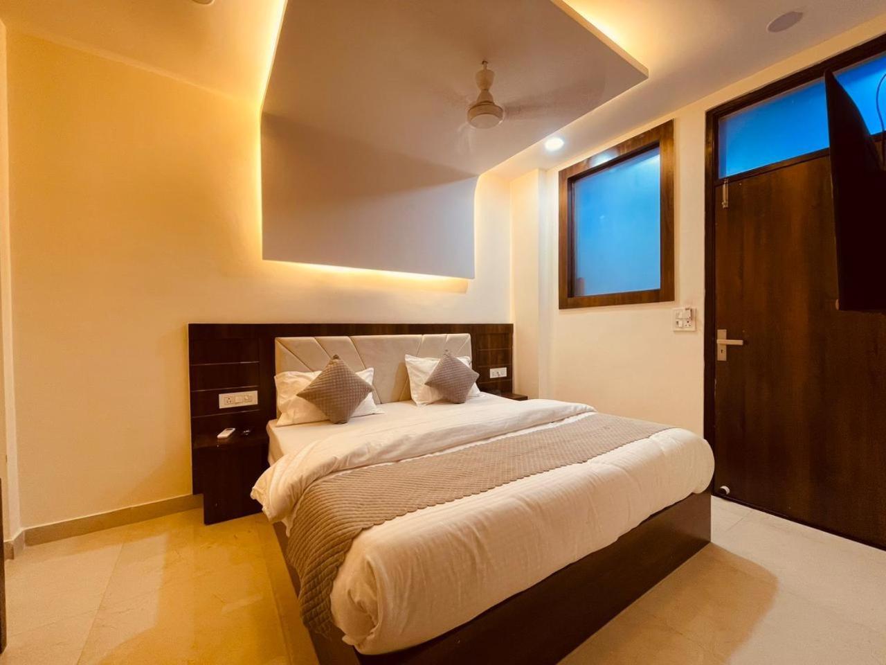 Wooibhotels The Divine Ganga Haridwār Exteriör bild
